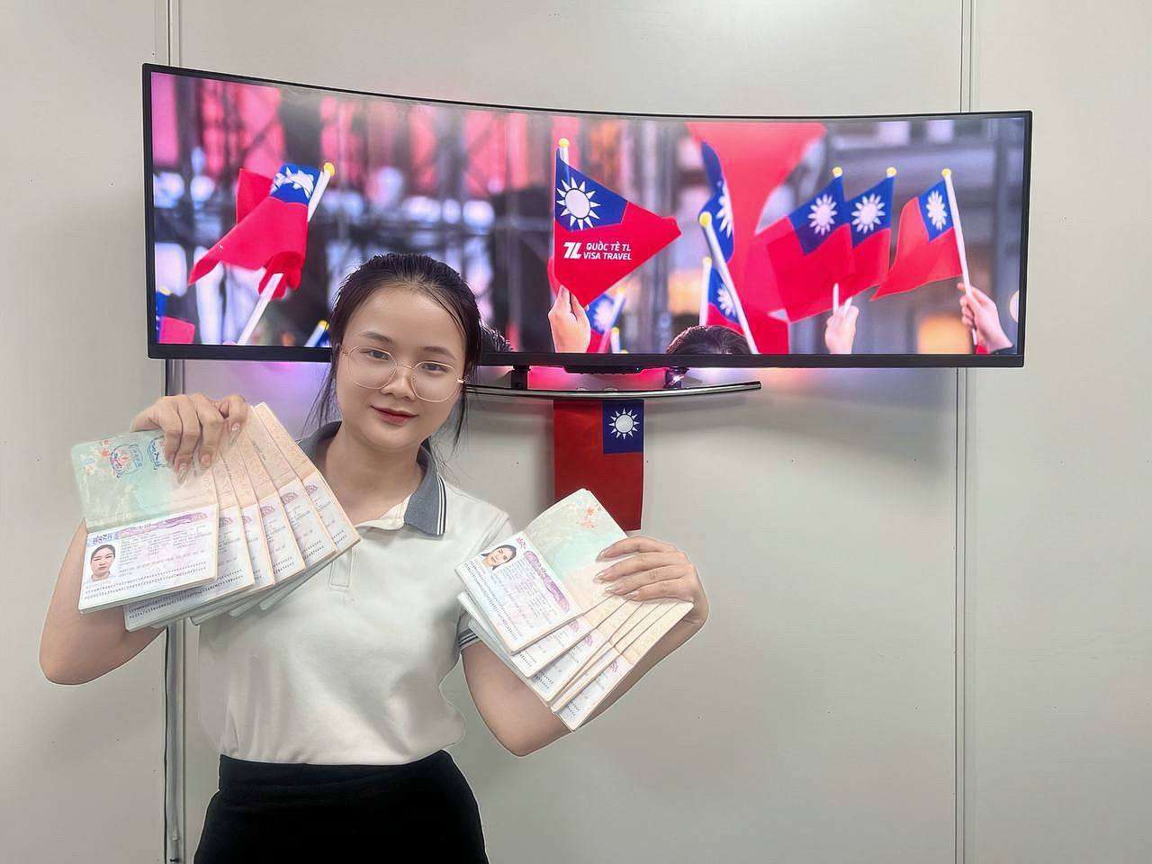Visa Đài Loan 13 Hỗ trợ chuẩn bị hồ sơ xin visa Đài Loan tại công ty Quốc Tế TL