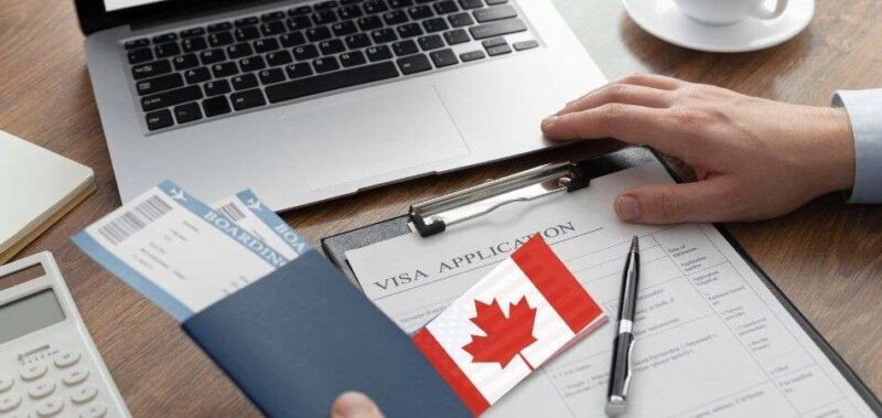CVAC Canada Việt Nam 2026: Danh Sách Địa Chỉ Chính Thức Toàn Quốc 8 mẫu đơn xin visa Canada cùng hộ chiếu và vé máy bay