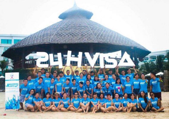 hoạt động teambuilding hàng năm của công ty 24h visa - gắn kết nhân viên