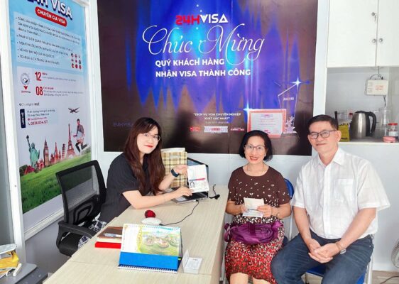 khu vực tiếp khách và trả kết quả visa cho khách hàng tại công ty 24h Visa