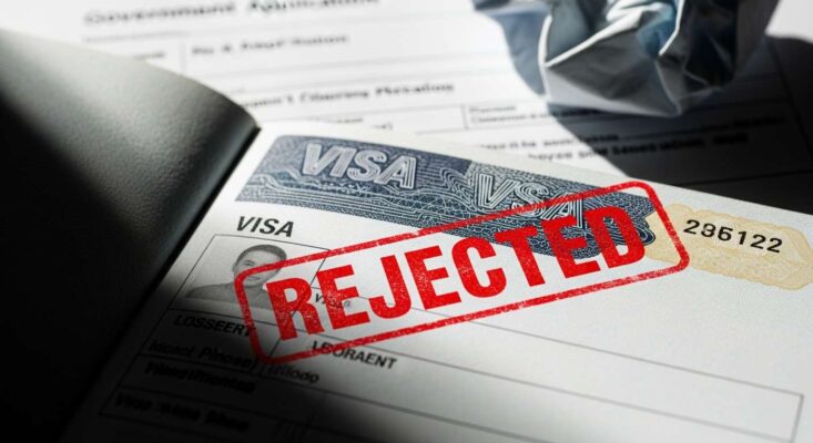 Dịch Vụ Visa Du Lịch Tự Túc Đức Tại Hà Nội – Trọn Gói, Uy Tín, Tỷ Lệ Đậu Cao 98% 6 Hình ảnh hồ sơ visa Đức bị đóng dấu từ chối (Rejected) do các lỗi sai phổ biến.